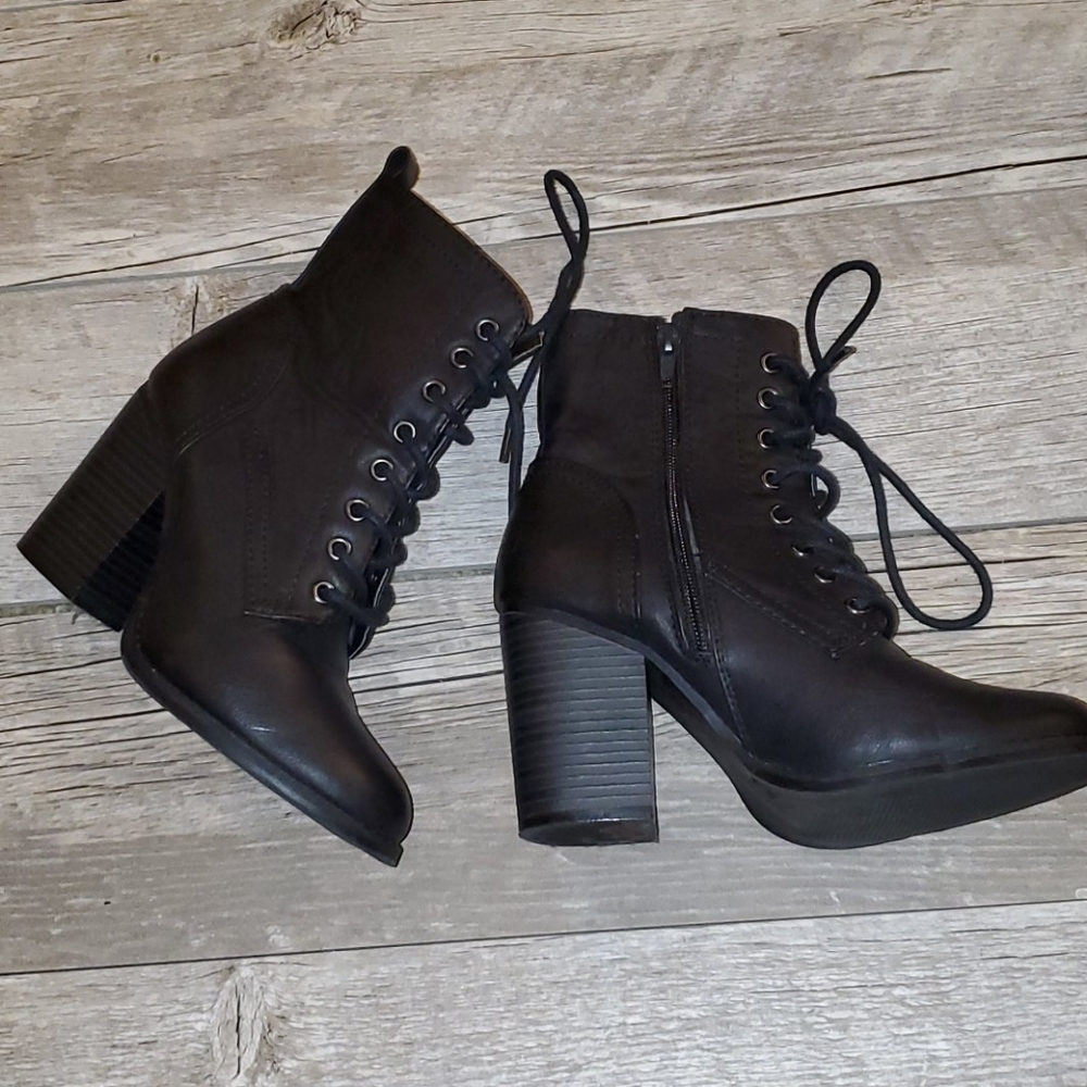 Candies Boots - Picture 5 of 6